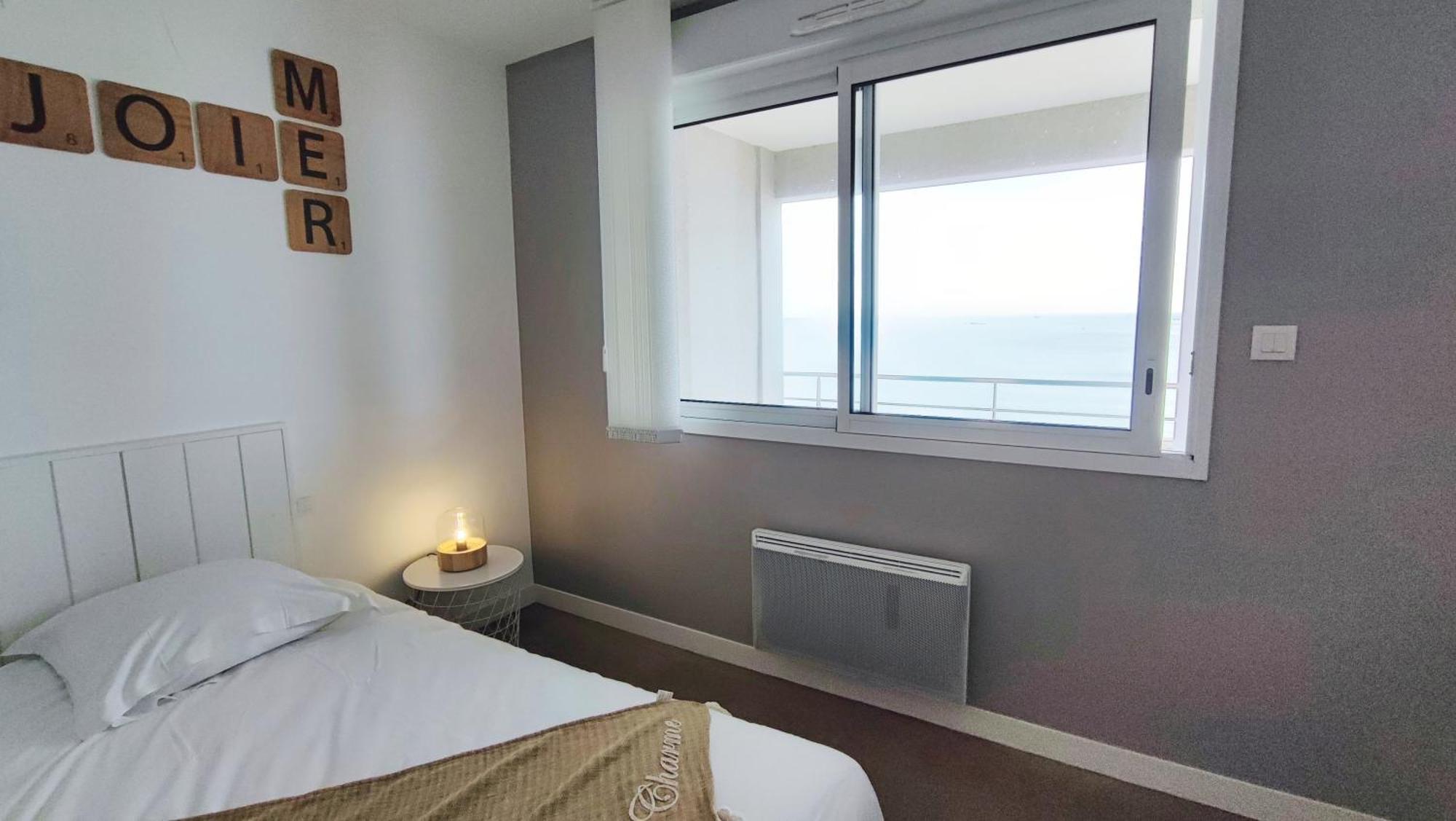Reve Bleu - Vue Mer Exceptionnelle - Wifi - Draps Et Serviettes Inclus - Balcon Avec Mobilier De Jardin Leilighet Penmarcʼh Eksteriør bilde